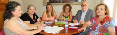 Participantes en la comisión ejecutiva del Consejo de la Mujer de Manzanares