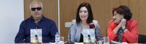 Recital de poesía y presentación del libro 'Buscando sueños' de Elisa Toledo