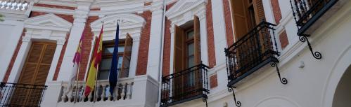 Fachada del Ayuntamiento de Manzanares
