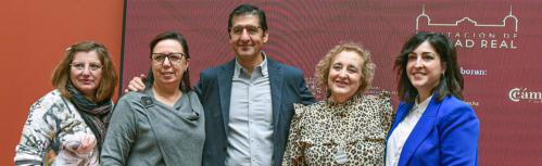 La concejala Gemma de la Fuente y representantes de la asociación Punto XIX estuvieron en la presentación de los actos