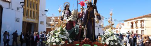 Salida del paso del Encuentro en su procesión extraordinaria de 75 anviersario