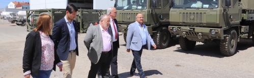 Nieva recorre las instalaciones de Marzasa junto a los hermanos Martín Cano
