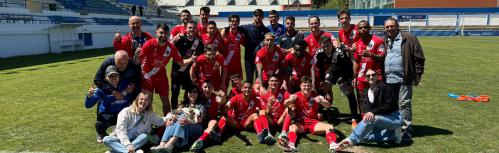 La expedición manzanareña celebró el punto conseguido en Almansa