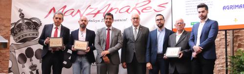 Empresas galardonadas y autoridades