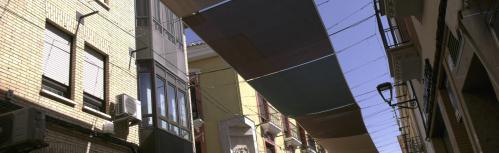 Renovación de toldos en la calle Empedrada