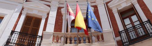 Fachada del Ayuntamiento de Manzanares