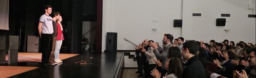 Estreno de Bajo la tierra que pisamos en Manzanares
