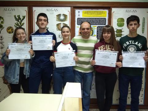 Alumnado y profesor premiados