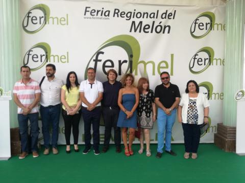 Beatriz Labián visita a los expositores de Ferimel