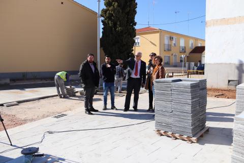 Obras en la plaza de la calle Cuenca