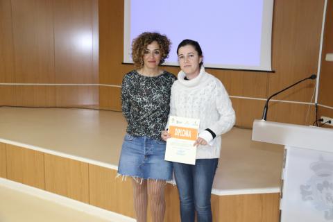 Labián entrega un accésit a Juana Torrijos