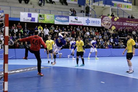 Lanzamiento de Rubén Marchán con el BM Benidorm