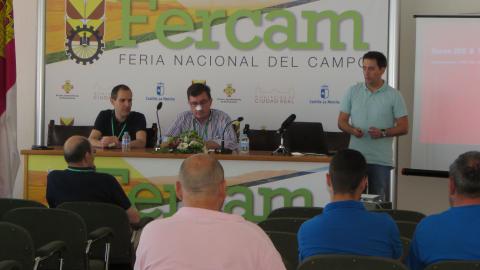 Conferencia sobre variadores de frecuencia para el bombeo solar