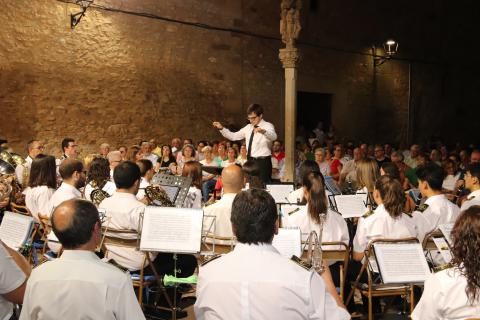 Concierto de pasodobles en la última noche de feria