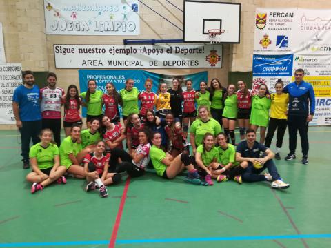 Equipos cadetes femeninos de las escuelas de Manzanares y Pozuelo