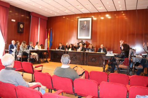 Votos a favor del servicio de televisión municipal
