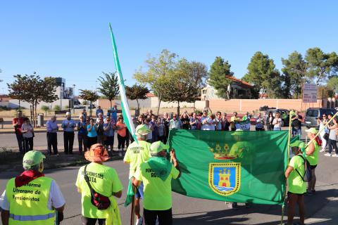 Aplausos a la marcha a su llegada a Manzanares