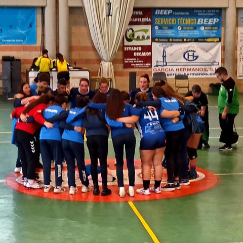 Piña Juvenil Femenino contra Bolaños