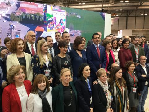 Presentación Diputación de Ciudad en FITUR