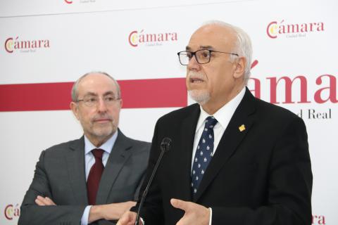 Nieva ha realizado el anuncio en la Cámara de Comercio de Ciudad Real