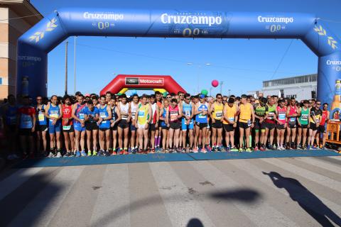 Salida de la Carrera Popular de Manzanares en 2019