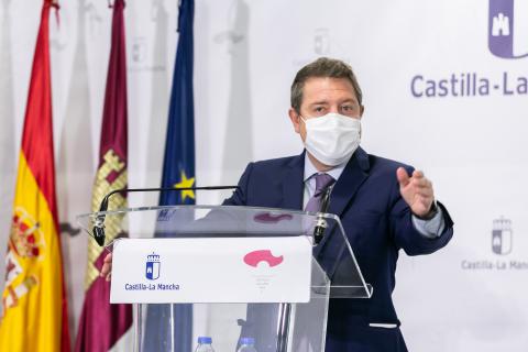 García-Page anuncia el reparto de mascarillas