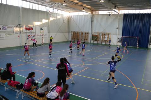 Empate en el derbi manzanareño de balonmano juvenil femenino