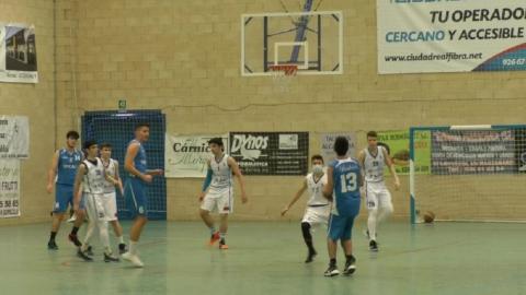 CB Opticalia Manzanares juvenil en un partido de esta temporada