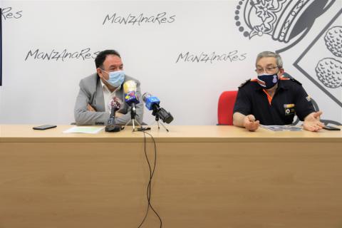 Juan López de Pablo y Miguel Ángel Rodríguez en rueda de prensa