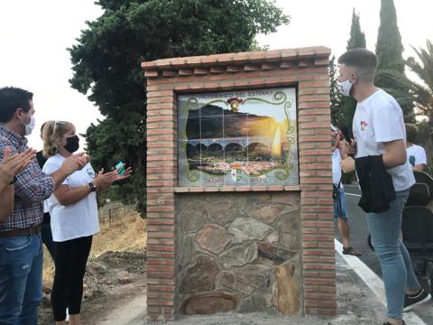 Valdemanco del Esteras, ganador de la edición de 2020, recibe el premio.