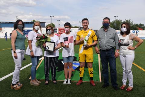 Entrega de trofeo 'José Ruiz-Peinado' a Adri López