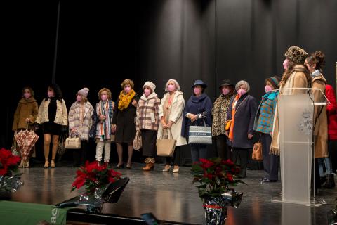 Segundo desfile solidario de AECC Manzanares (Fotografía: Carlos Caba)