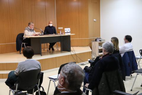 Manuel Gallego (d) fue presentado por Antonio García de Dionisio (i)