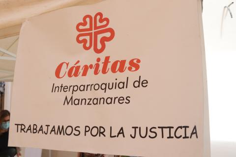 Cartel de Cáritas Manzanares