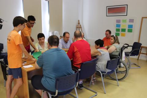 Monitores de Talayot con los participantes