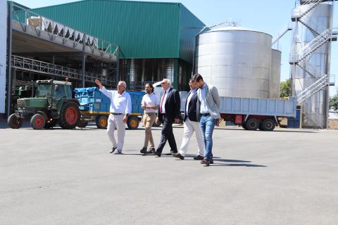 Recorrido por las instalaciones de la cooperativa