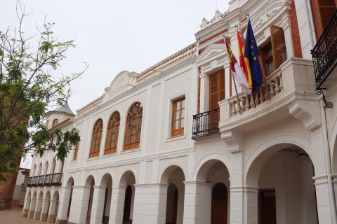 Fachada del Ayuntamiento de Manzanares