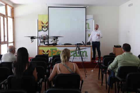 Conferencia 'La integración de la tecnología dron en las aplicaciones de productos fitosanitarios' (Aerofor)