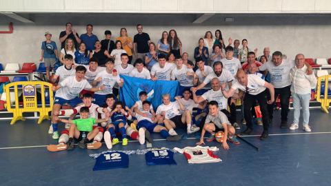 El Talleres Arroyo Manzanares FS celebra el ascenso a División de Honor Juvenil