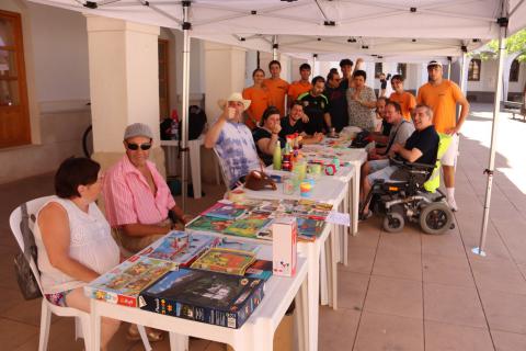 Mercadillo solidario del programa 'Ocio Verano 2023'