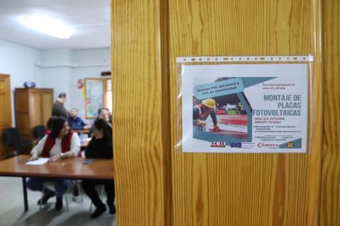 Clausura del curso de montaje de placas fotovoltaicas