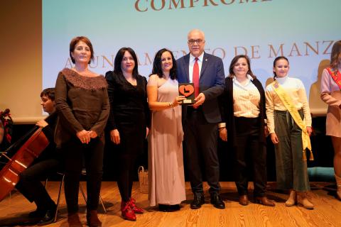 Premio Contigo al ayuntamiento más comprometido (Fotografía: Ayuntamiento de La Roda)