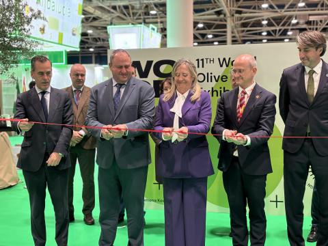 Otilia Romero y el consejero de Agricultura de Castilla-La Mancha en la inauguración de esta edición