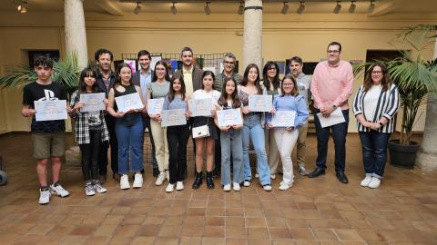 Foto conjunta con los premiados