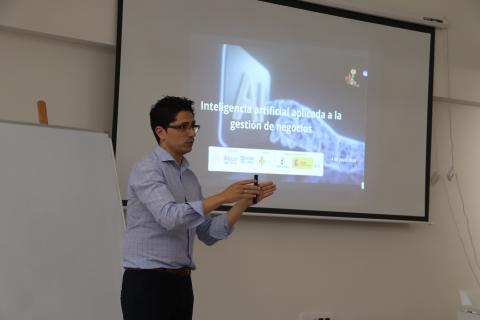 Charla 'Inteligencia artificial aplicada en gestión de negocios'