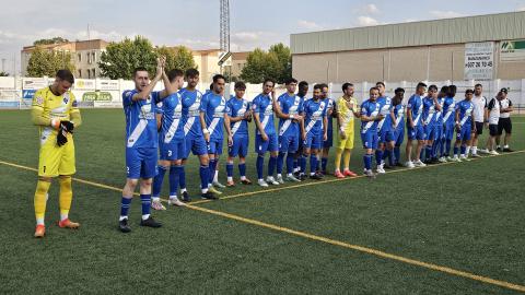 Pablo saluda durante la presentación de la plantilla del Manzanares CF