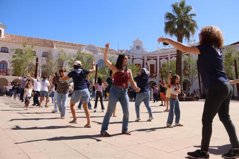 Folklore a puertas abiertas (Fiestas patronales 2024)