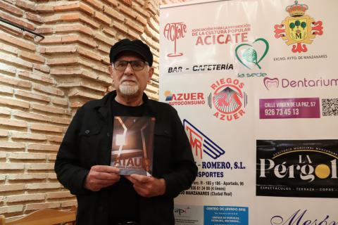 Presentación del libro 'Un ataúd enorme y otros relatos' de Matías Ignacio Martínez