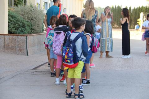 Imagen de archivo: Vuelta al cole 2022 - CEIP Enrique Tierno Galván
