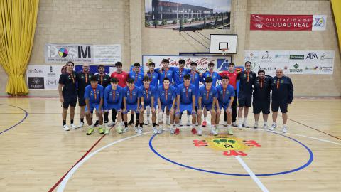 Los Hispanos Junior antes del último entrenamiento en la concentración de Manzanares previa al Mundial Los Hispanos Junior antes del último entrenamiento en la concentración de Manzanares previa al Mundial